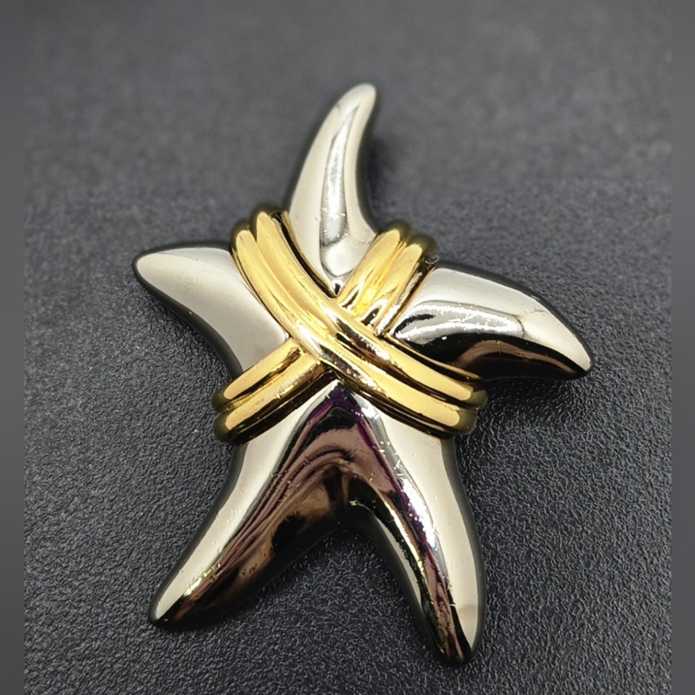 Park Lane Starfish Brooch Two Tone Measures 2.5" X 2" Silver & Gold Tones